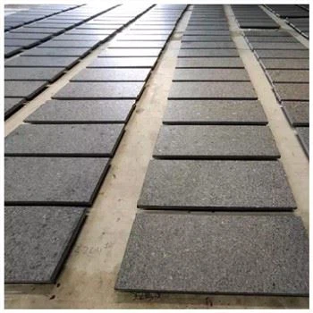 Piastrelle per pavimenti in granito fiammato